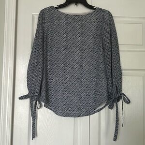 Banana Republic Blue Printed Bow Wrist Long Sleeve Blouse Size XS